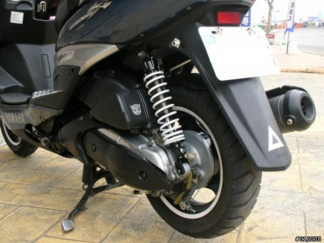 [分享] 新勁戰懸吊升級 Fit shox 後避震器