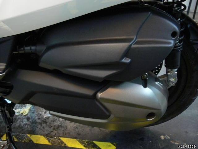 耶搶頭香~牽新車啦，2011年新款Nikita300