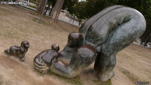 【小品】台中市區''豐樂雕塑公園''任意跑