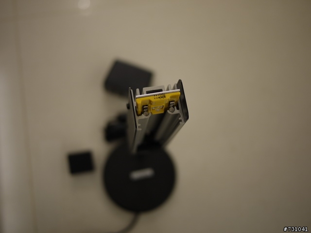 [LED燈DIY安裝開箱] 手癢  自己DIY裝了幾個小燈 還有氣氛檯燈 HOLA買的LUMEOS LED燈