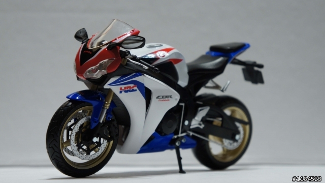 1:12 重機模型 HONDA CBR1000rr(仿賽) and CB1000r(街車)
