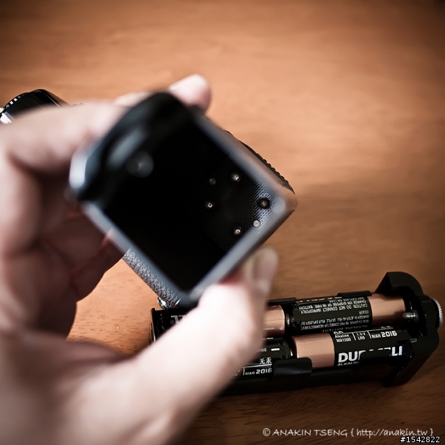 「好一條奪命香雞腿」-Nikon MD-12 Motor Drive