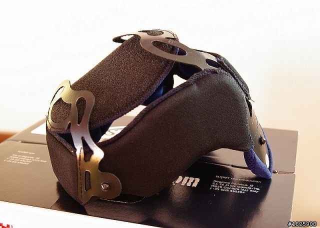 [開箱] 超輕量2011新帽 SUOMY APEX Fabrizio選手帽