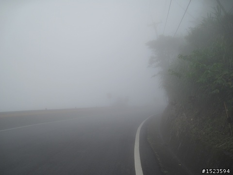 輕騎逍遙山嵐飄邈間 ~ 澐水、中崙溫泉