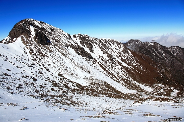 [5D2] 雪山賞雪趣