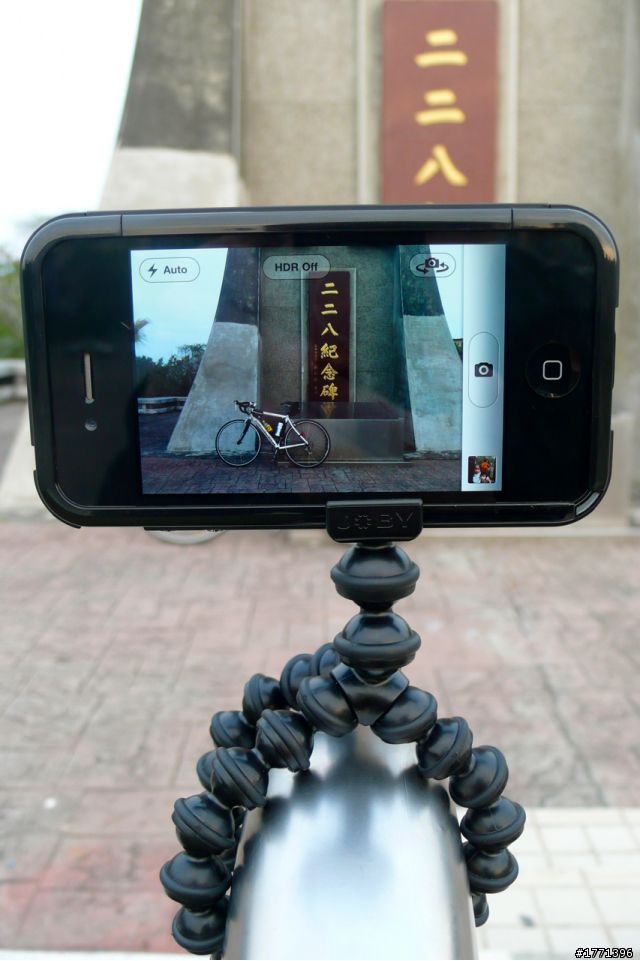 [分享] 保護殼與腳架及相機的完美結合 - Joby Gorillamobile for iPhone 4S
