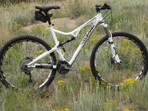 [分享]大輪子給我截然不同的新感受 2011 Giant Anthem X 29er(二奶兒)