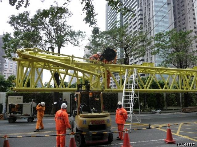 LIEBHERR-1200T吊車上工了 "2/16日新增巨怪躺下照片(拆除)"