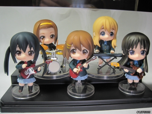 [開箱]就愛小黏土人之 K-ON! 輕音部 五人集合(同場加映V家溝來亂~~~)
