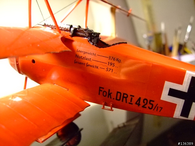 [作品]Fokker DR.I 紅男爵 Revell 1/28 一戰三翼戰鬥機