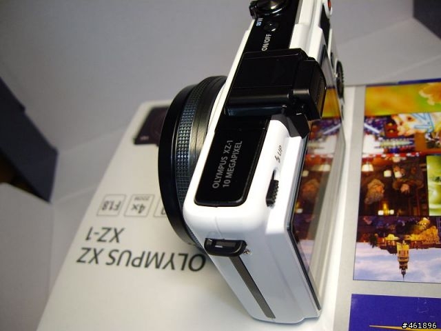 [開箱] OLYMPUS XZ-1 白