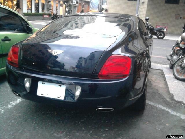 台南巧遇Bentley