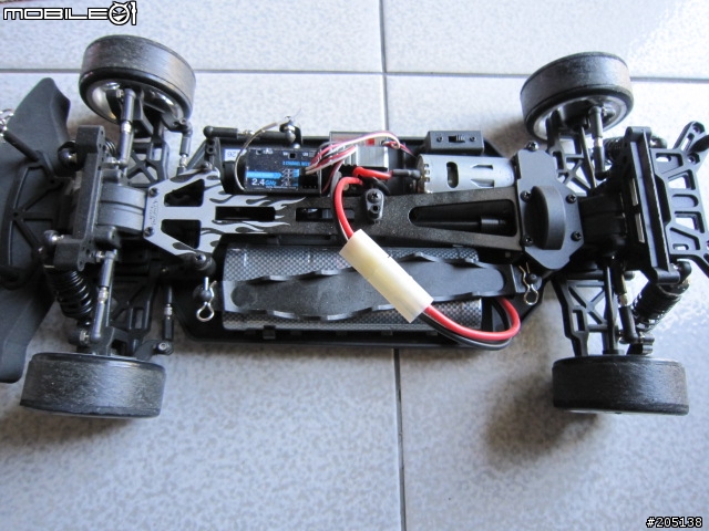 4WD 1/10電動遙控甩尾車...他的名字是飄移強者