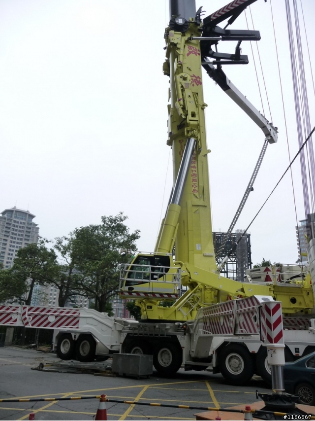 LIEBHERR-1200T吊車上工了 "2/16日新增巨怪躺下照片(拆除)"