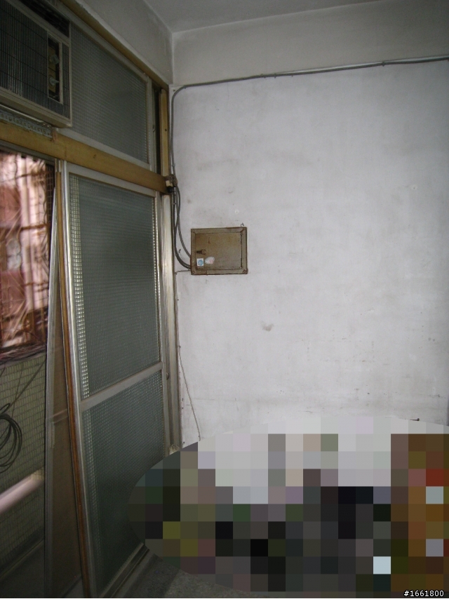 請教11坪長方形小套房裝潢格局規劃..(附簡易示意圖)