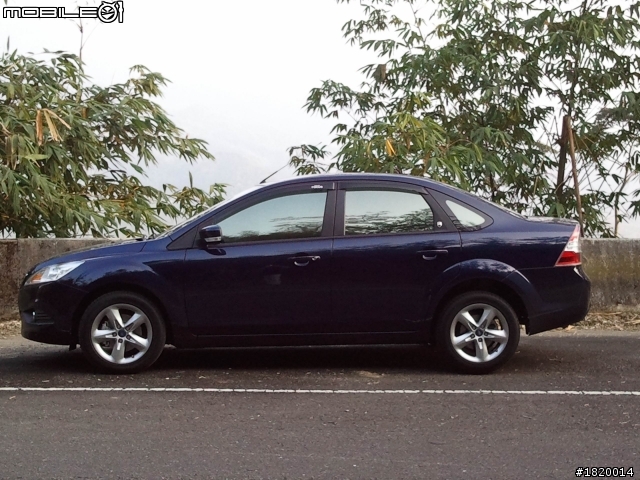 FOCUS TDCi 4D深海藍 亂七八糟開箱