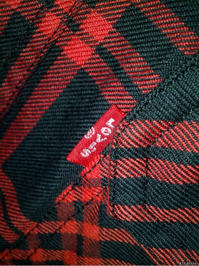 [過年喜氣開箱] Levi's 紅襯衫 + 外套