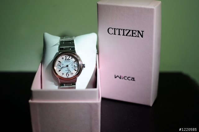 [小小開箱]情人節禮物之CITIZEN WICCA 女錶