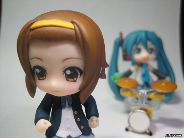 [開箱]就愛小黏土人之 K-ON! 輕音部 五人集合(同場加映V家溝來亂~~~)