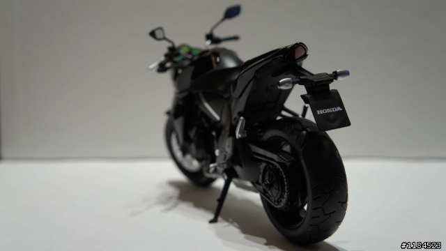 1:12 重機模型 HONDA CBR1000rr(仿賽) and CB1000r(街車)