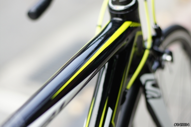 [7.3kg] 閃電CR1 SCOTT 碳纖公路車登場。