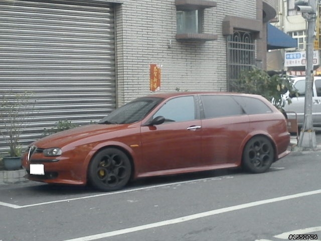 稀有旅行車