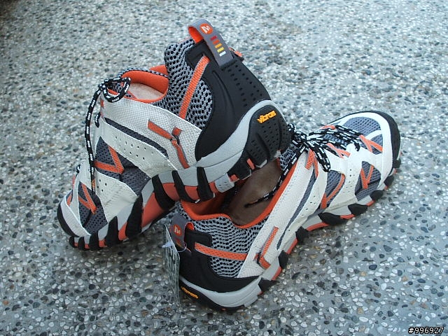 {Keen }Hood River II 和【MERRELL】WATERPRO MAIPO男款水陸兩棲鞋