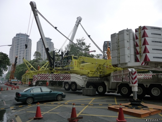 LIEBHERR-1200T吊車上工了 "2/16日新增巨怪躺下照片(拆除)"
