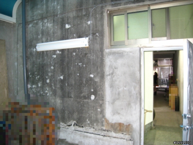 請教11坪長方形小套房裝潢格局規劃..(附簡易示意圖)