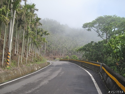 輕騎逍遙山嵐飄邈間 ~ 澐水、中崙溫泉