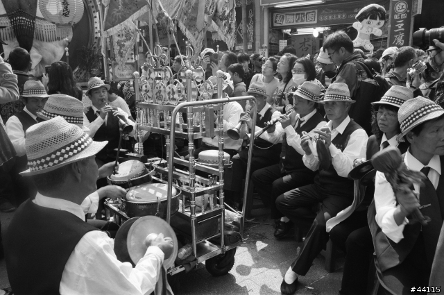 [分享]初六三峽祖師廟神豬~黑白底片