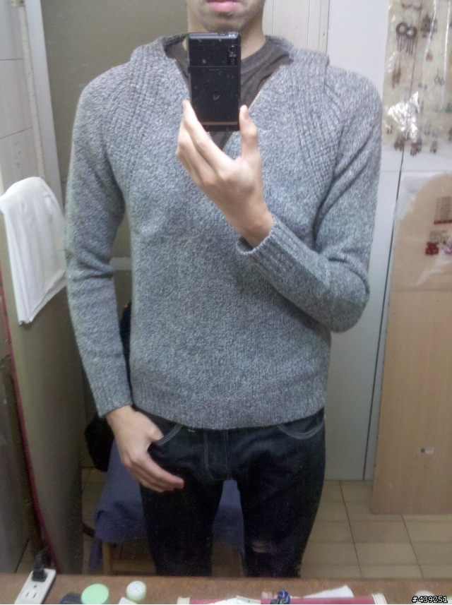 有人買Villain這個牌子的衣服嗎??