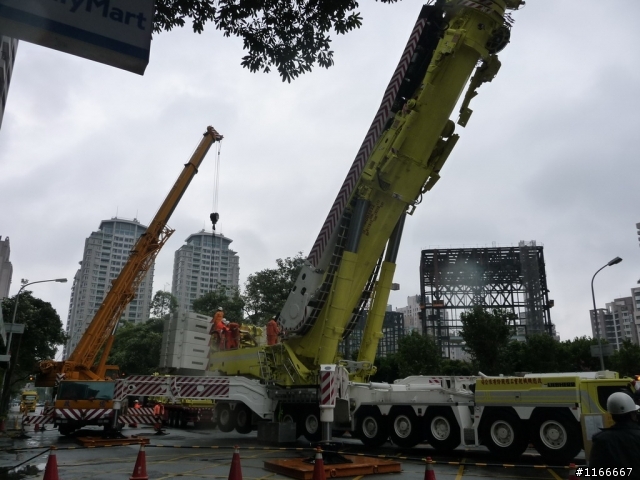 LIEBHERR-1200T吊車上工了 "2/16日新增巨怪躺下照片(拆除)"