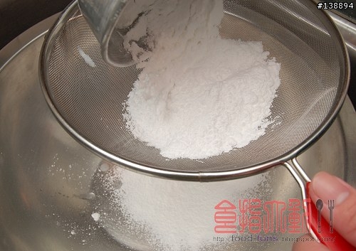 [烘焙菜鳥日誌] 爆很大的「葡萄司康餅」(Scone) ~味道還不賴呢！