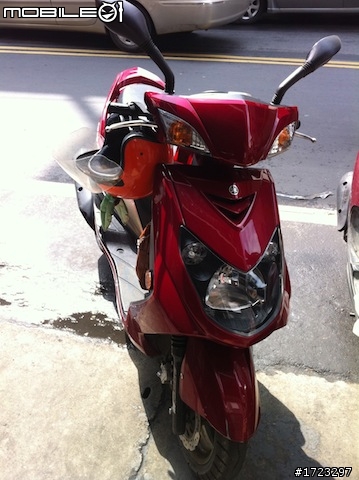 (更新)新勁戰輪胎建議--已換胎MAXXIS R1