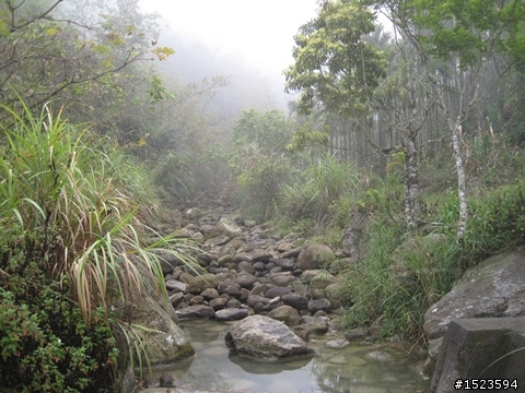 輕騎逍遙山嵐飄邈間 ~ 澐水、中崙溫泉
