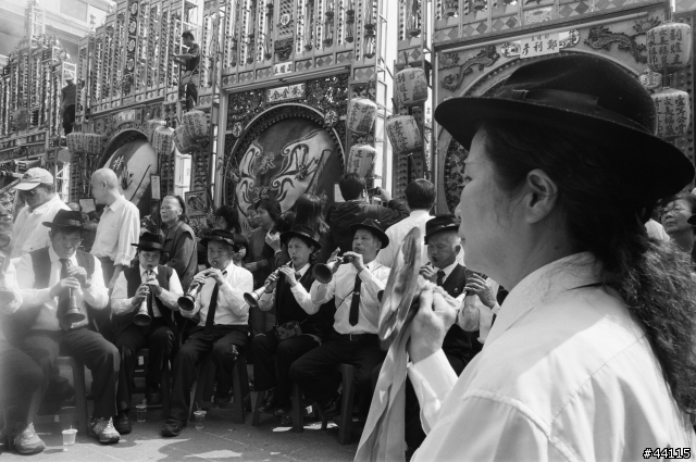 [分享]初六三峽祖師廟神豬~黑白底片