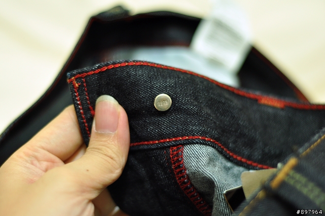 [開箱]Levi's EU511-0049