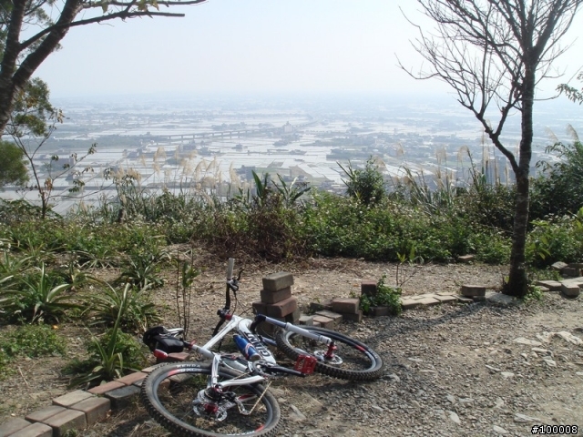 跑馬古道與石磐步道OFF_ROAD通林美石磐步道