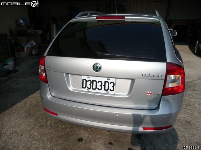 2011.1.17牽新車skoda octavia combi 1.8tsi 補開箱（圖多傷眼請包含）
