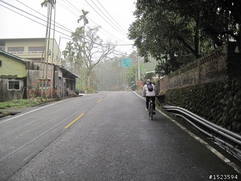 輕騎逍遙山嵐飄邈間 ~ 澐水、中崙溫泉