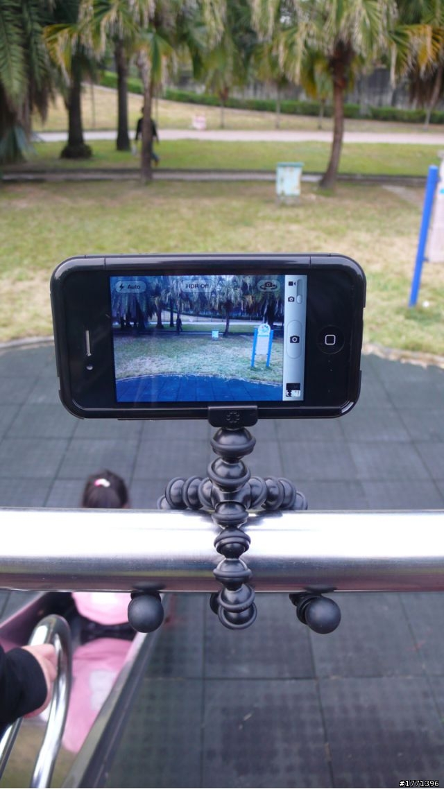 [分享] 保護殼與腳架及相機的完美結合 - Joby Gorillamobile for iPhone 4S