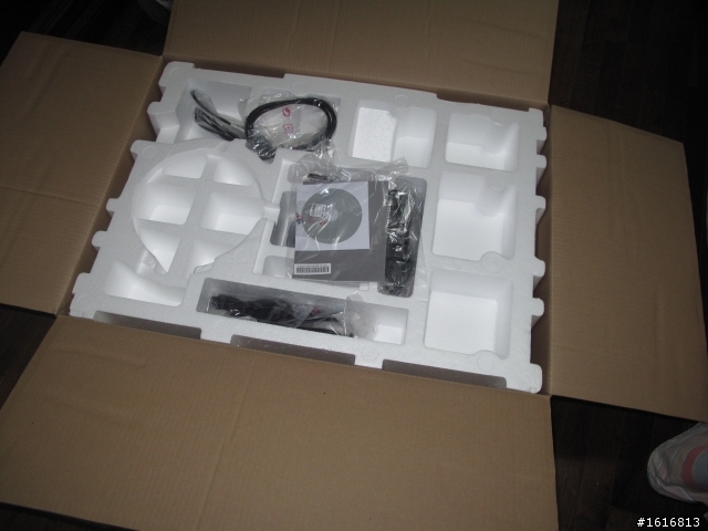 {開箱}BENQ-M2700HD