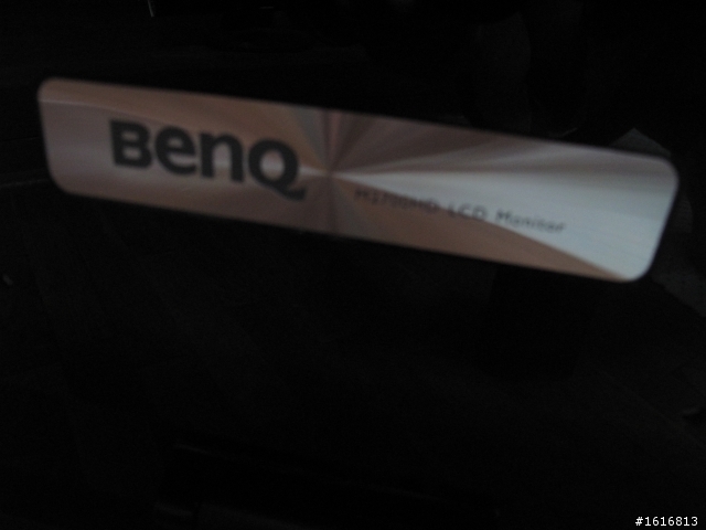 {開箱}BENQ-M2700HD