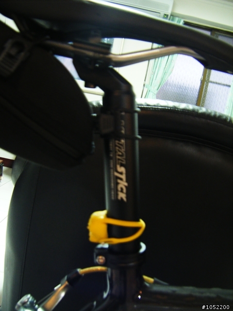 [分享]AXMAN R11 黑金 碳纖維公路車 (2/17新增AMAIN T. RD40SL鋁合金板輪)