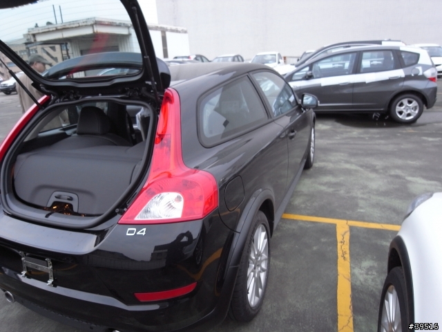 我的 C30 D4 終於看到車了
