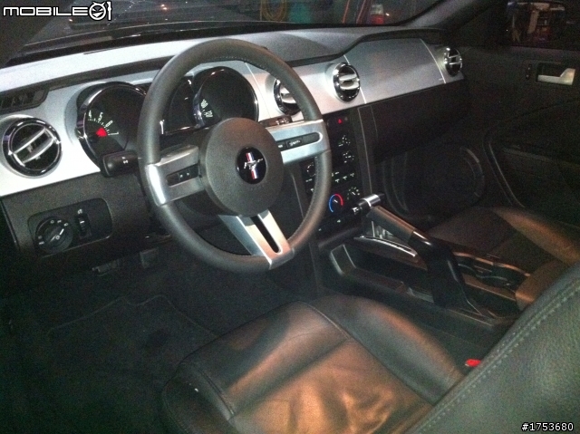 MUSTANG現身