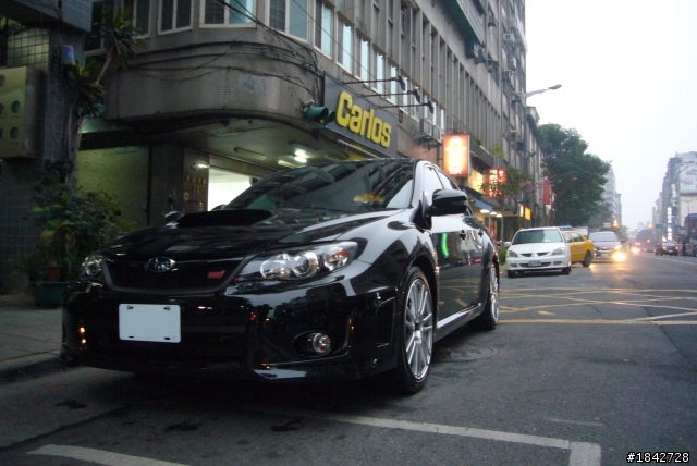 黑色 2011 STI Sedan 簡易開箱