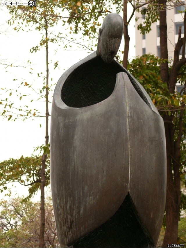 【小品】台中市區''豐樂雕塑公園''任意跑