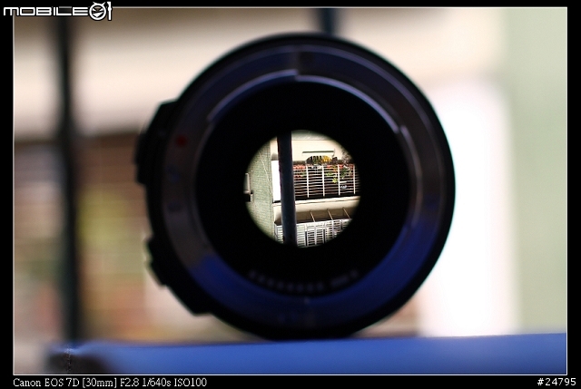 [不專業簡單開箱]Sigma 17-50mm F2.8 EX DC OS HSM